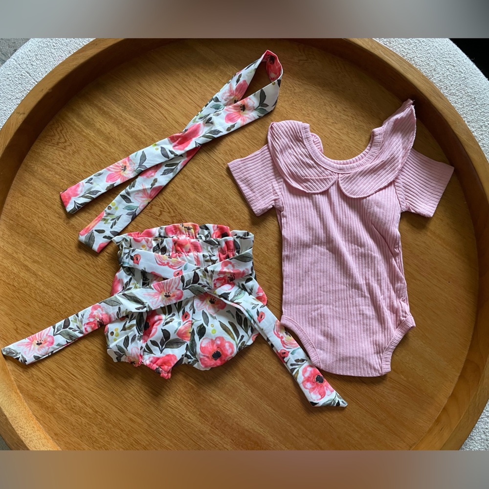 3 piece set size 0-3 months